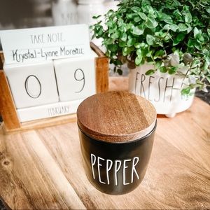 !BRAND NEW! Rae Dunn PEPPER Cellar